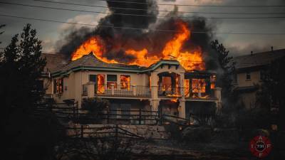 Reno wildfire destroys multiple homes; hundreds evacuated as Gov. Sisolak declares state of emergency - www.foxnews.com - state Nevada - county Reno