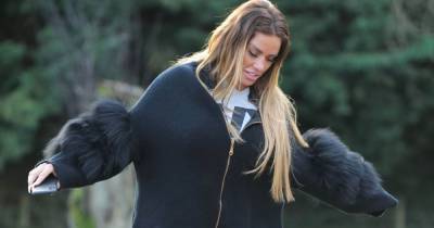 Katie Price pictured walking for first time in five months after breaking both her feet - www.ok.co.uk