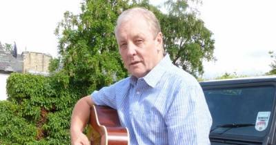 Rutherglen folk singer Fraser Bruce releases new album after more than 50 years making music - www.dailyrecord.co.uk
