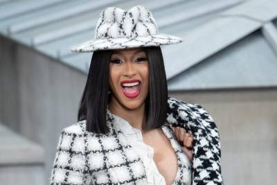 Cardi B Calls Out ‘Cry Babies’ Complaining About Her Being ‘Billboard’ Woman Of The Year - etcanada.com