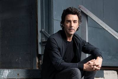 Shawn Levy Signs First-Look Feature Deal With Netflix - thewrap.com