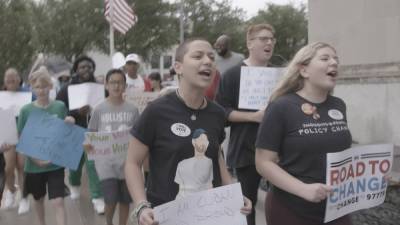 ‘Us Kids’ Trailer: New Doc Profiles A Resilient Youth Movement Telling America To Wake Up & Act - theplaylist.net