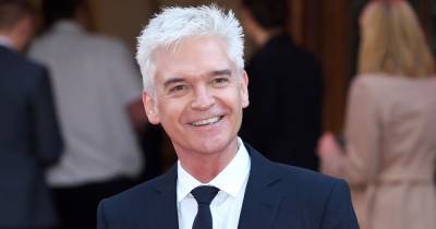 Phillip Schofield gets asked out for dinner by Reverend Richard Coles - www.dailyrecord.co.uk