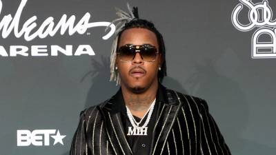 Singer-rapper Jeremih hospitalized with coronavirus is in ICU in critical condition - www.foxnews.com - Chicago