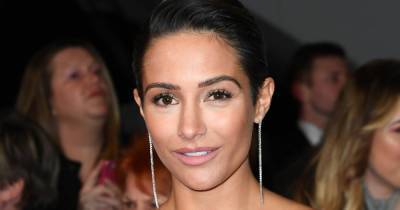 Frankie Bridge left red faced after exposing herself while 'butt naked' to her window cleaner - www.ok.co.uk