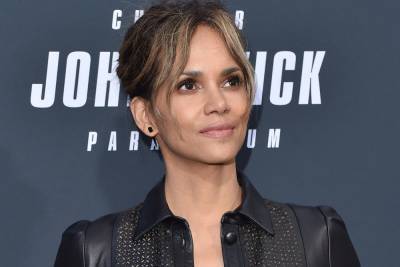 Halle Berry had her first orgasm at age 11 - nypost.com