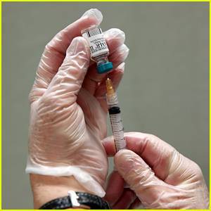 Pfizer Reveals Their Coronavirus Vaccine Is 95% Effective After Completing Third Study Trial - www.justjared.com