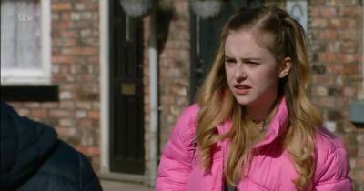 Why has Coronation Street replaced Summer? Fans baffled as youngster returns to soap with 'new head' - www.manchestereveningnews.co.uk