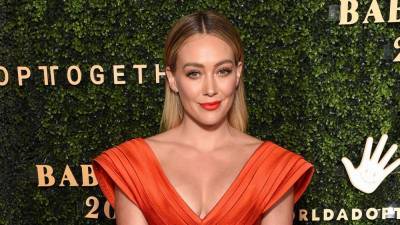 Pregnant Hilary Duff Reveals She's Quarantining After Being 'Exposed to COVID' - www.etonline.com - New York