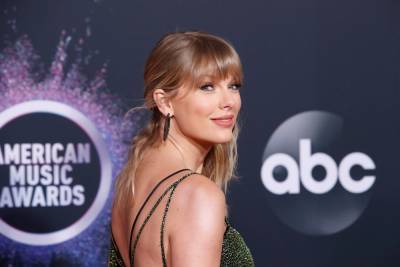 Taylor Swift Fans Share Their Theories About Her ‘Not A Lot Going On’ Post - etcanada.com
