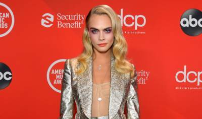 Cara Delevingne Looks So Chic in Glittering Suit at American Music Awards 2020! - www.justjared.com - Los Angeles - USA