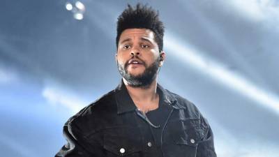 The Weeknd Rocks Bandaged Look as He Performs 'Save Your Tears' at 2020 American Music Awards - www.etonline.com - Los Angeles - USA