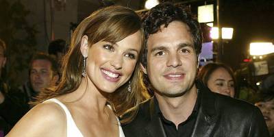 Mark Ruffalo & Jennifer Garner Will Play Ryan Reynolds' Parents in 'The Adam Project' - www.justjared.com