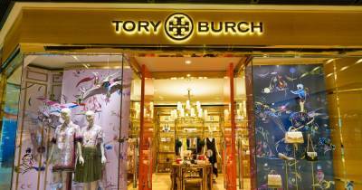 Our 10 Favorite Tory Burch Black Friday Deals Happening Right Now - www.usmagazine.com