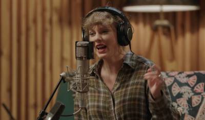 Taylor Swift Surprises With Intimate New ‘Folklore: The Long Pond Studio Sessions’ Concert Film On Disney+ - etcanada.com