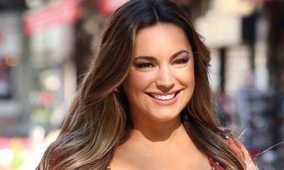 Kelly Brook's 41st birthday cake is the definition of spectacular - hellomagazine.com