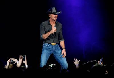 Tim McGraw Looks Back At Adorable Home Videos In New Music Video For ‘Gravy’ - etcanada.com