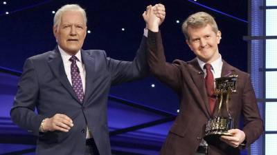 Ken Jennings Pays Tribute to Alex Trebek Following 2021 GRAMMY Nomination - www.etonline.com