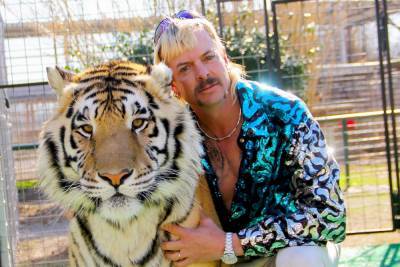 Zoo of former ‘Tiger King’ Joe Exotic vandalized with graffiti, rotting meat - nypost.com