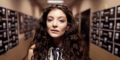 Lorde Announces Photo Book 'Going South' & Fans Are Freaking Out - www.justjared.com - Antarctica