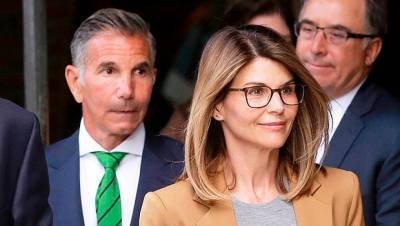 Lori Loughlin Husband Mossimo Giannulli Pay Total Of $400K Fines As Part Of College Bribery Plea Deal - hollywoodlife.com