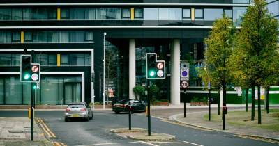 The city centre 'no right turn' sign ignored by thousands of motorists a day is about to get cameras - www.manchestereveningnews.co.uk - Manchester
