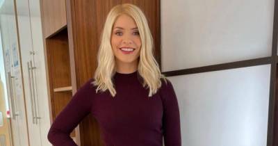 Holly Willoughby shows off small waist in burgundy outfit on This Morning - copy her look from £15 - www.ok.co.uk