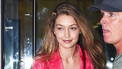 Gigi Hadid Goes Makeup-Free Shares Glimpse Of Her Baby Girl’s Head In Sweet New Selfie - hollywoodlife.com