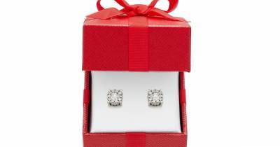 Black Friday Savings! Get These Diamond Stud Earrings for $700 Off - www.usmagazine.com