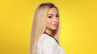 Meet Josie Totah: Trailblazer and Breakout Star of 'Saved by the Bell' (Exclusive) - www.etonline.com - county Shannon