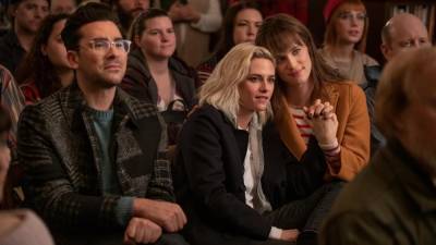 Clea DuVall and Kristen Stewart Talk Queering the Christmas Rom-Com With 'Happiest Season' (Exclusive) - www.etonline.com