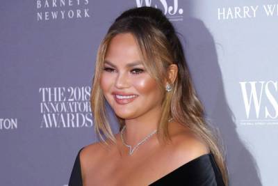 Chrissy Teigen Says She’s In A ‘Grief Depression Hole’ After Pregnancy Loss - etcanada.com