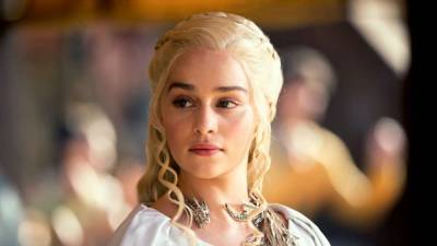 Emilia Clarke Improvised An Entire ‘Game Of Thrones’ Scene In The Fictional Valyrian Language - etcanada.com