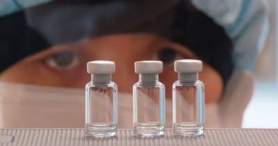 Coronavirus vaccine a step closer as regulator asked to assess Oxford AstraZeneca jab - www.manchestereveningnews.co.uk