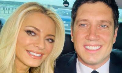 Tess Daly continues to pine for Vernon Kay with sweet throwback photo - hellomagazine.com
