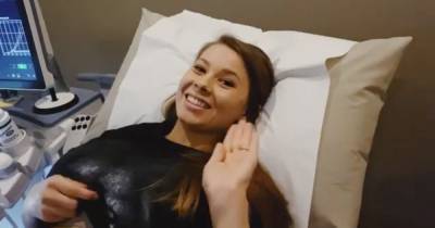 Pregnant Bindi Irwin Shows ‘Beautiful Daughter’ During Ultrasound Appointment: Video - www.usmagazine.com