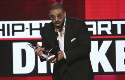 Barack Obama Gives Drake The Greenlight To Portray Him In Future Biopic - deadline.com