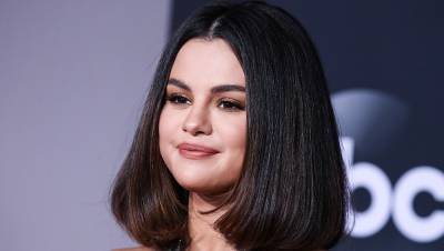 Peacock Issues An Apology To Selena Gomez After ‘Saved By The Bell’ Ridicules Singer’s Kidney Transplant - deadline.com - county Love