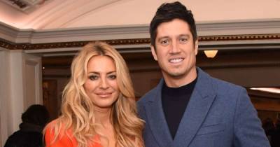I'm a Celebrity's Vernon Kay shares how he proposed to wife Tess Daly on Christmas Day - www.msn.com