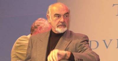 Sir Sean Connery: Scottish actor and Bond legend died from pneumonia and heart failure - www.msn.com - Britain - Scotland - Indiana