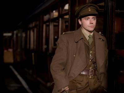 Terence Davies - Andreas Wiseman International - Jeremy Irvine - Kate Phillips - Terence Davies’ WWI Drama ‘Benediction’ Wraps Shoot With Geraldine James, Jeremy Irvine, Simon Russell Beale Among Joiners; First Look At Jack Lowden Pic - deadline.com - Britain