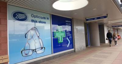 Can opticians stay open under the new national lockdown? - www.manchestereveningnews.co.uk