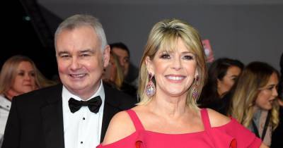 Ruth Langsford shows off gorgeous Christmas decorations and reveals she will have three trees inside Surrey home - www.ok.co.uk