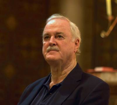 John Cleese comes under fire for anti-transgender tweets - www.metroweekly.com - Cambodia