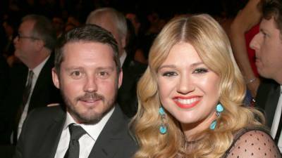 Kelly Clarkson Wins Primary Custody of Kids Amid Brandon Blackstock Divorce - www.etonline.com - Los Angeles - Montana