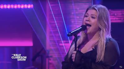 Kelly Clarkson Covers Justin Bieber’s Hit ‘Sorry’ - etcanada.com