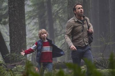 ‘The Adam Project’: Ryan Reynolds Gives A First Look At Upcoming Netflix Sci-Fi Comedy - theplaylist.net