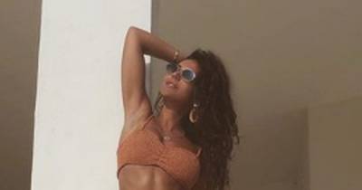 Michelle Keegan turns bedroom into a gym as she keeps her incredible abs in shape - www.ok.co.uk