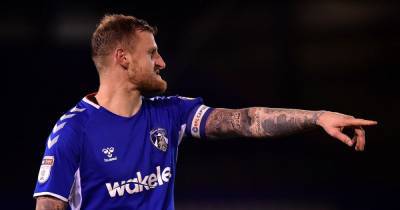 Ex-Bolton Wanderers defender currently out of Oldham Athletic picture after injury from lifting his dog, Latics say - www.manchestereveningnews.co.uk