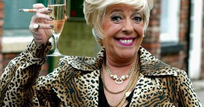 Corrie icon Julie Goodyear donates Bet Lynch's jewellery to be auctioned - www.manchestereveningnews.co.uk